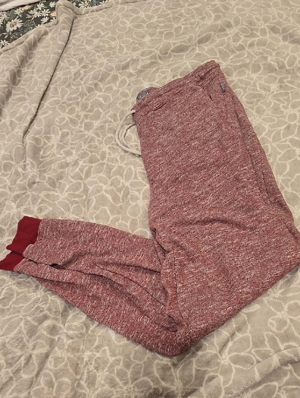 Like New Cozy Marled Red Jogger Sweatpants
